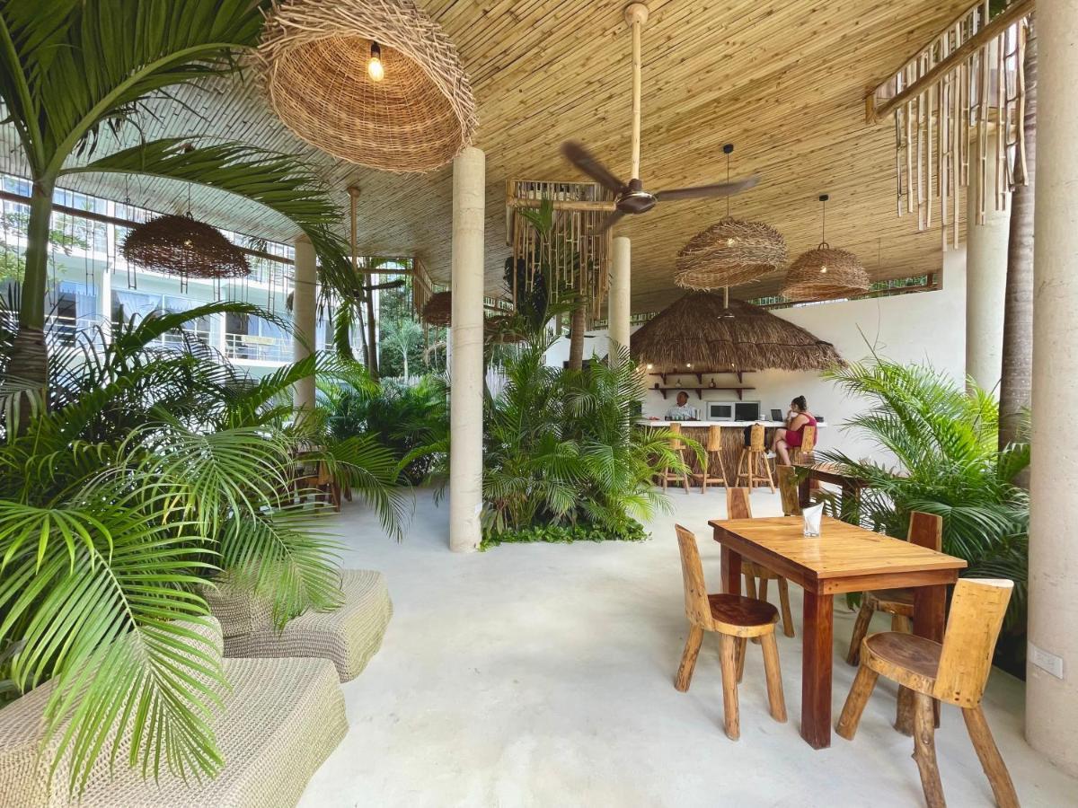 Beautiful Swim-Up Studio With Private Terrace, Pool And Jungle Gym Тулум Экстерьер фото